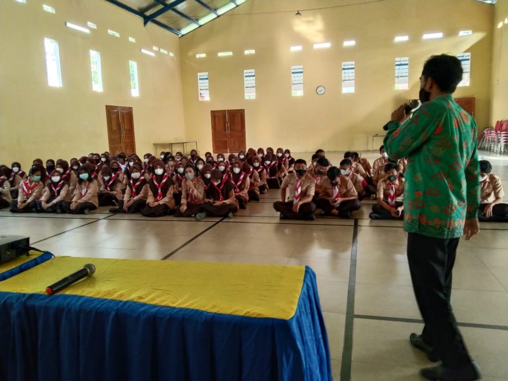 Sosialisasi Persiapan Menghadapi SNMPTN SMAN 13 Semarang