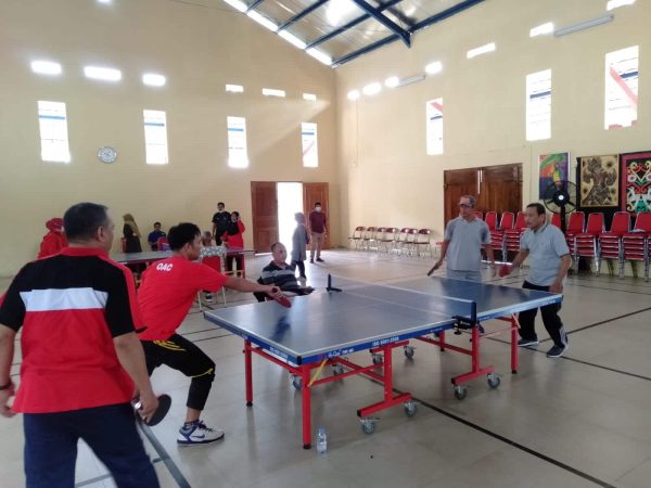 Sparing Tenis Meja Persahabatan SMAN 13 Semarang dan SMAN 1 Semarang